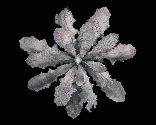 Jan Yager, "Dandelion Brooch," 2001. Silver and auto glass. Courtesy Museum of Fine Arts, Boston