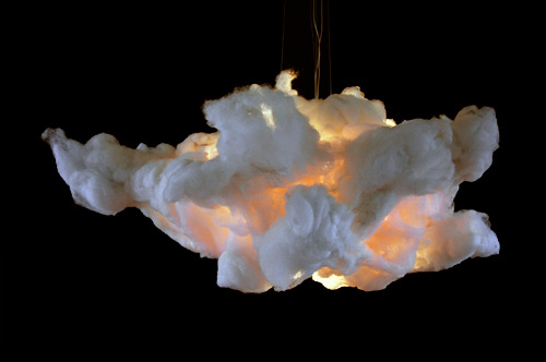 Le Nuage, di Wout Wessemius, lampada tra le Nuvole