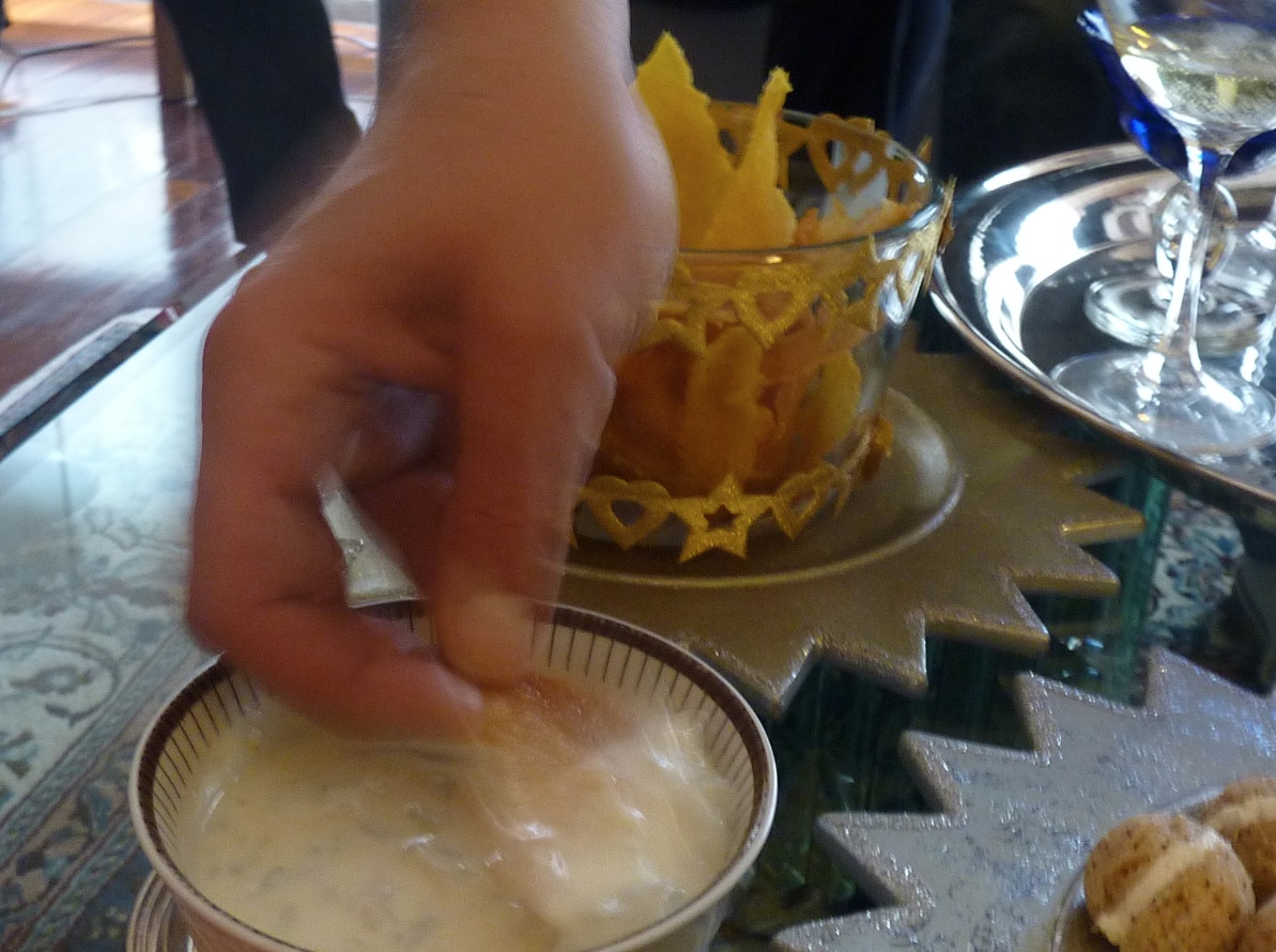 Chips di Polenta croccante con crema di gorgonzola
