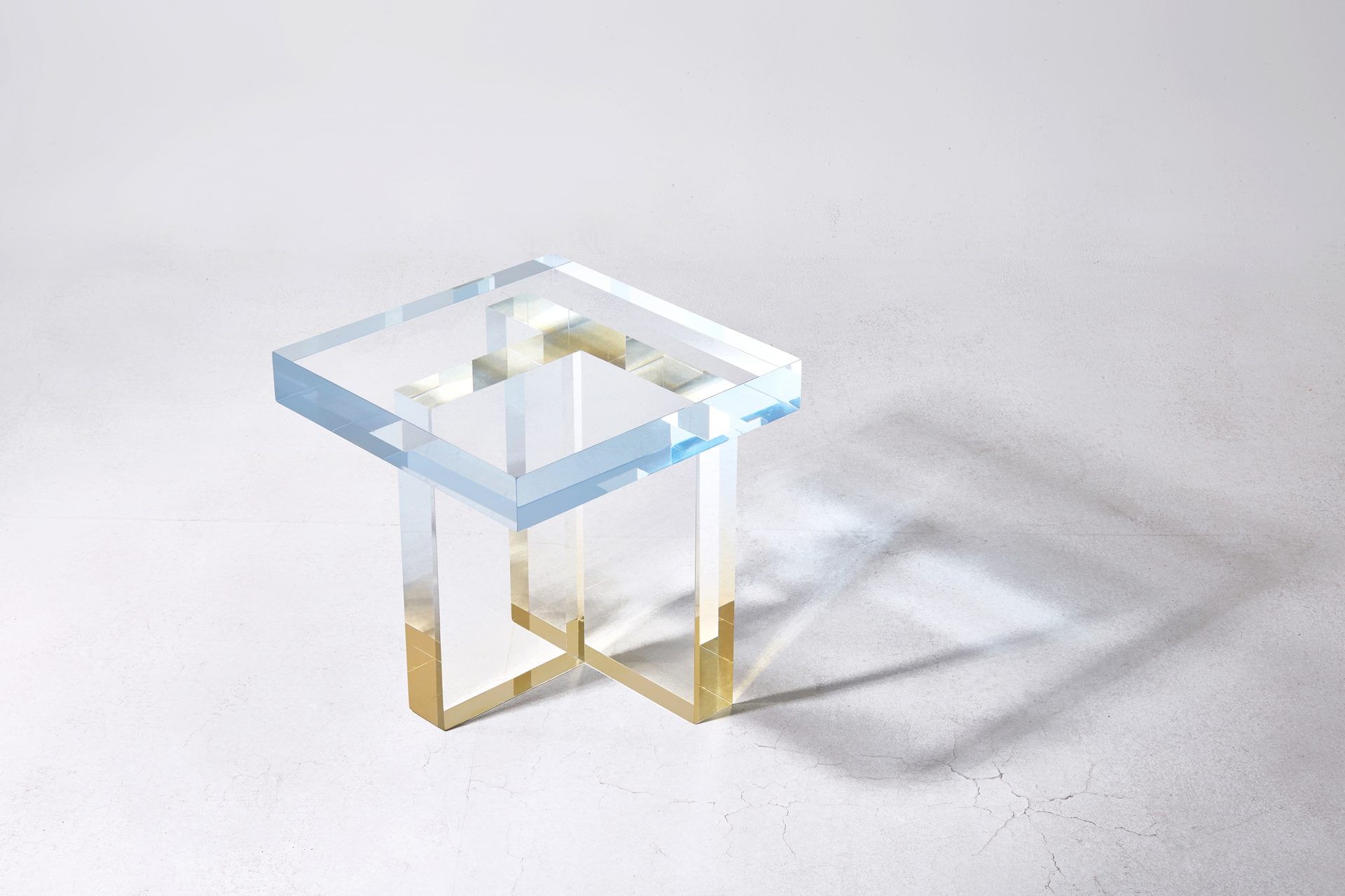 Crystal Table di Saerom Yoon 